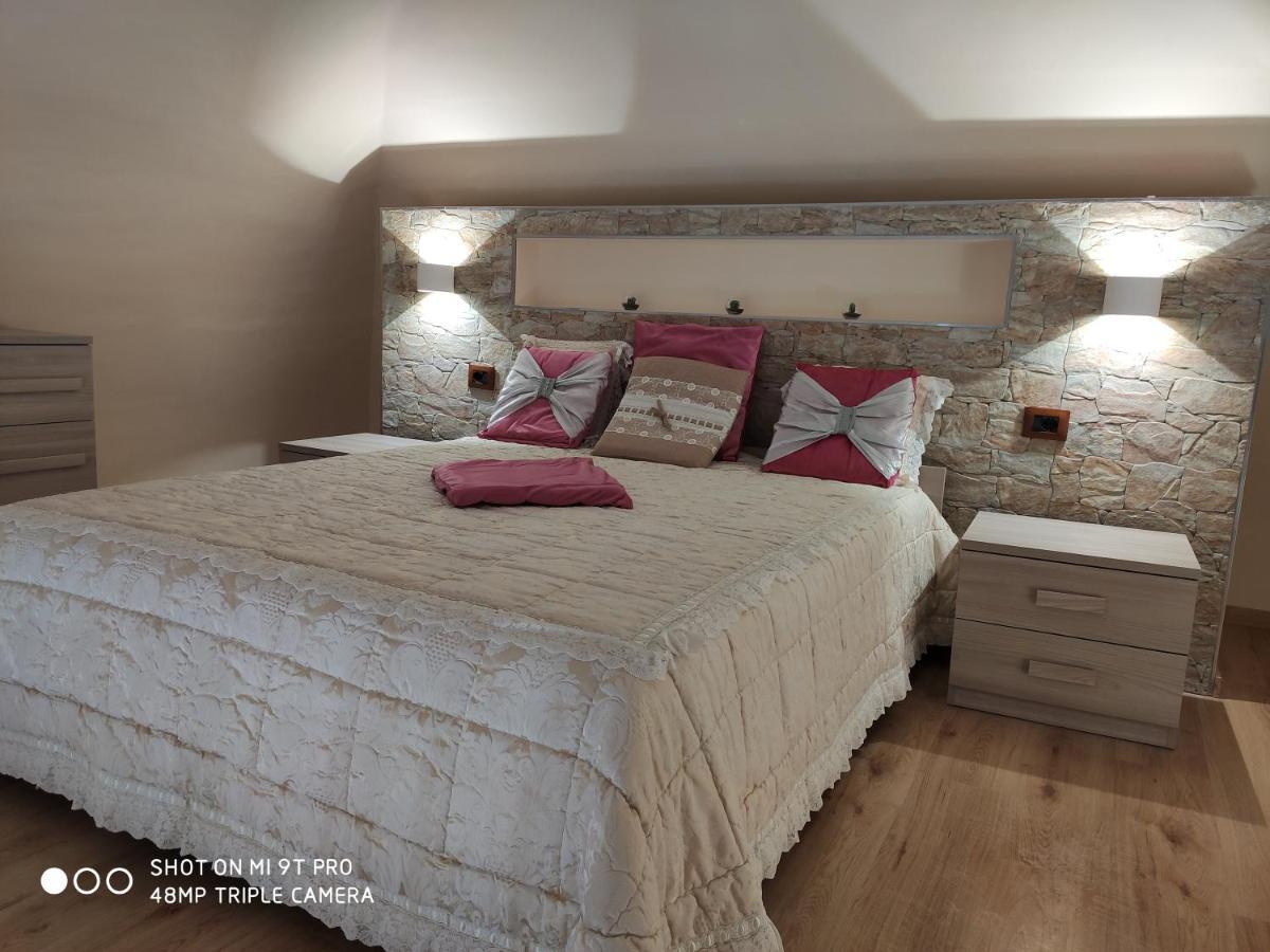 Apartamento La Casa Delle Sorprese Trani Exterior foto