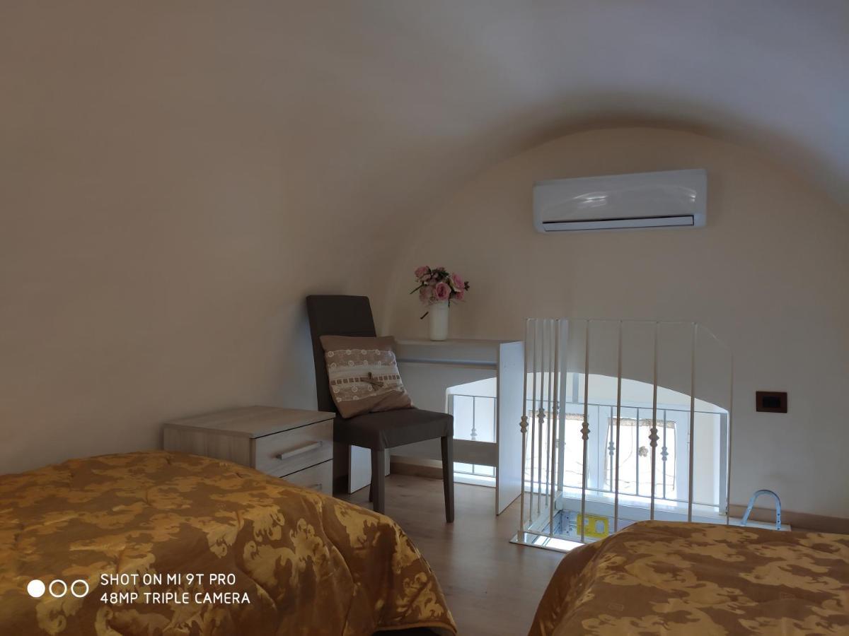 Apartamento La Casa Delle Sorprese Trani Exterior foto