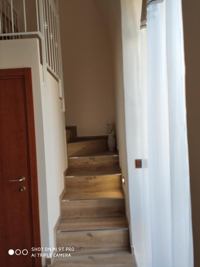 Apartamento La Casa Delle Sorprese Trani Exterior foto