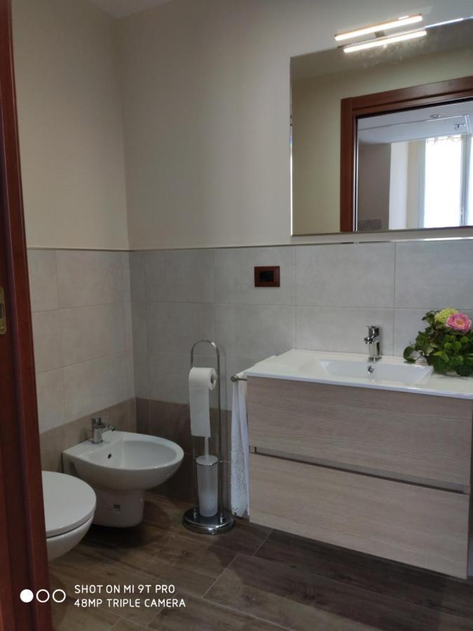 Apartamento La Casa Delle Sorprese Trani Exterior foto