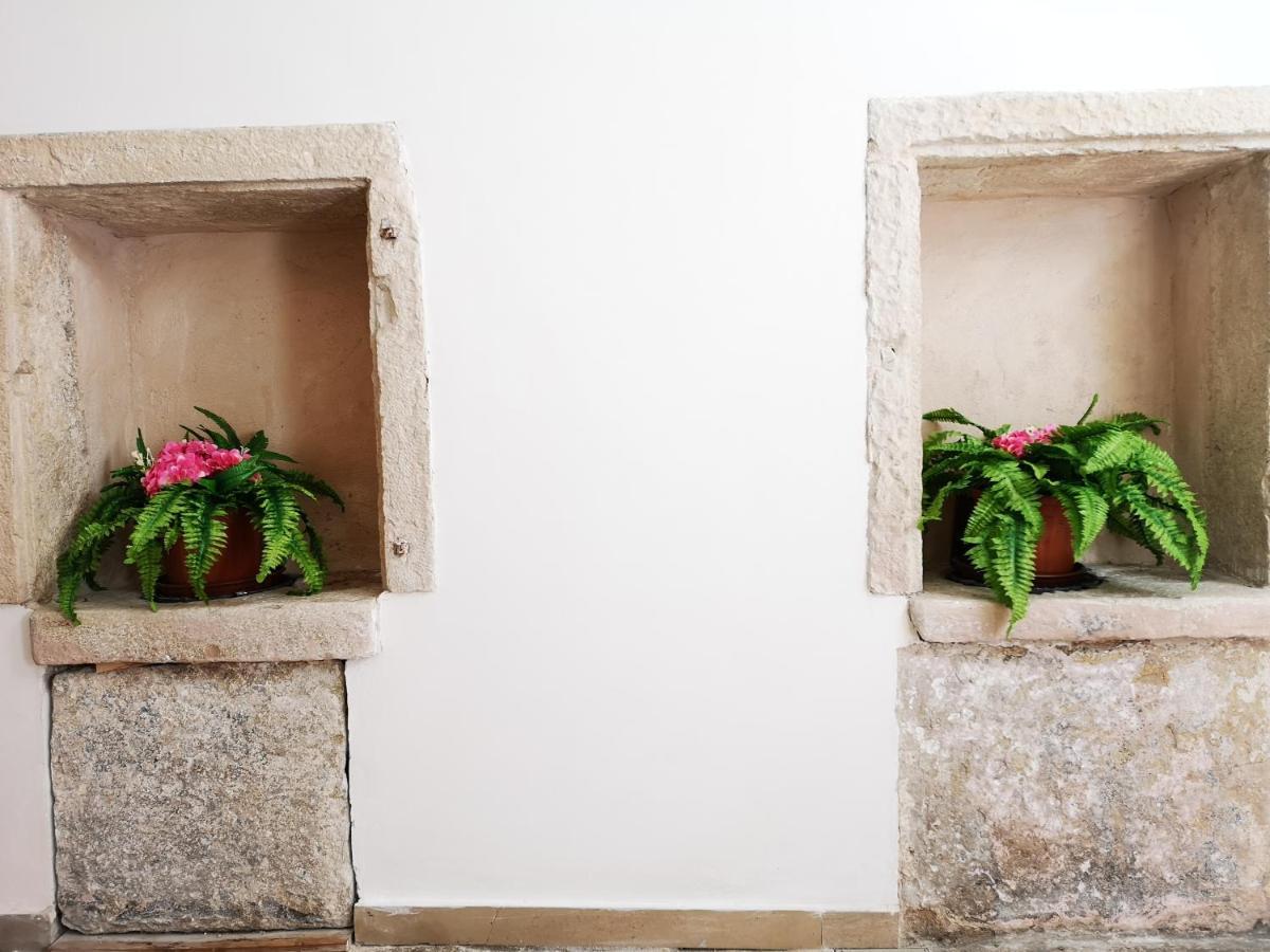 Apartamento La Casa Delle Sorprese Trani Exterior foto